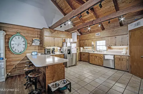 Kitchen - 407 Warwick Rd, Clinton, MS 39056 photo 1 of 4