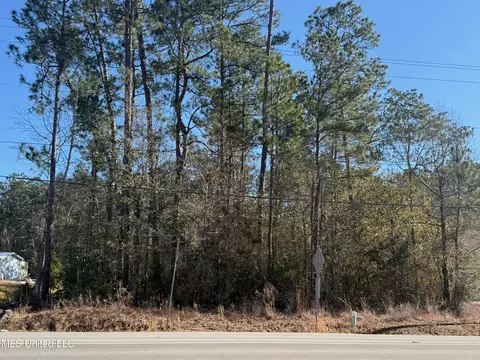 79322 E Diamondhead Dr, Diamondhead, MS 39525 photo 3