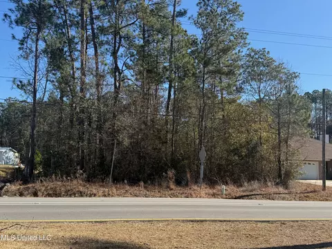 79322 E Diamondhead Dr, Diamondhead, MS 39525
