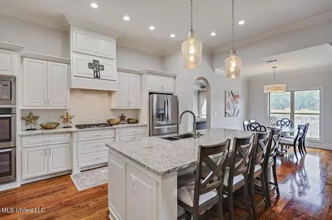 Kitchen - 140 Glenwild Trl, Canton, MS 39046 photo 1 of 5