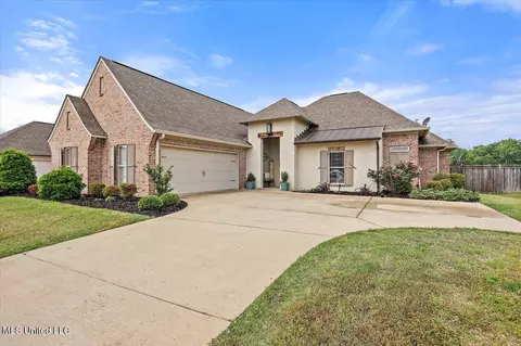 Exterior - 140 Glenwild Trl, Canton, MS 39046 photo 2 of 9