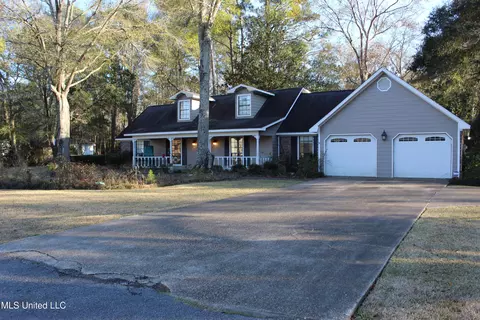 Exterior - 4444 Christopher St, Moss Point, MS 39563 photo 1 of 6