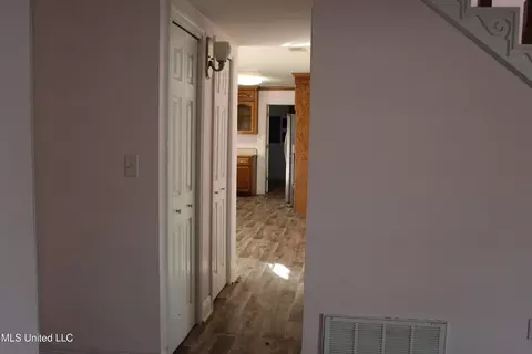 Entry Way - 4444 Christopher St, Moss Point, MS 39563 photo 2 of 3