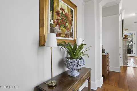 Entry Way - 114 Meadowbrook N, Jackson, MS 39211 photo 1 of 3