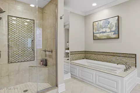 Bath - 114 Meadowbrook N, Jackson, MS 39211 photo 1 of 4