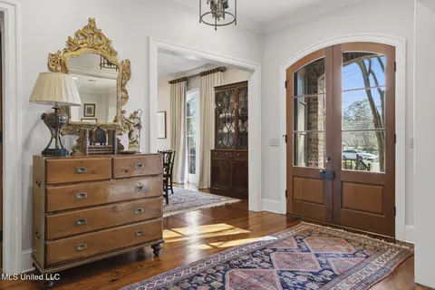 Entry Way - 114 Meadowbrook N, Jackson, MS 39211 photo 2 of 3
