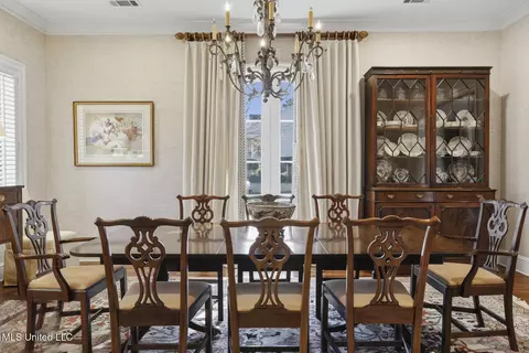 Dining - 114 Meadowbrook N, Jackson, MS 39211 photo 3 of 6
