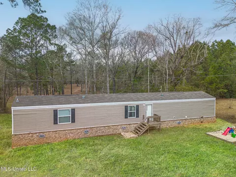147 Thelma Andrews Rd, Wiggins, MS 39577