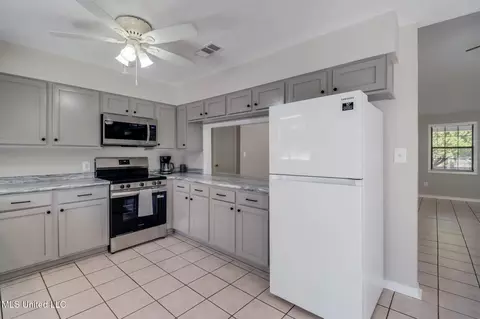 Kitchen - 20273 Landon Rd, Gulfport, MS 39503 photo 1 of 3