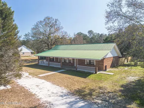 20273 Landon Rd, Gulfport, MS 39503