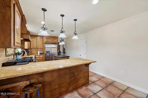 Kitchen - 111 Corley Cir, Brandon, MS 39042 photo 2 of 4