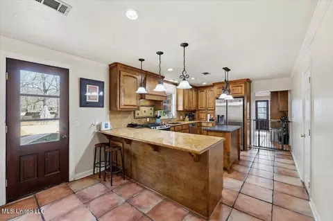 Kitchen - 111 Corley Cir, Brandon, MS 39042 photo 1 of 4