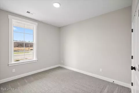 Bedroom - 526 Bolivar Dr, Nesbit, MS 38651 photo 2 of 2