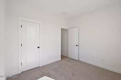 Bedroom - 514 Bolivar Dr, Nesbit, MS 38651 photo 3 of 7