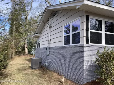 Exterior - 264 Shady Cir, Jackson, MS 39204 photo 4 of 4