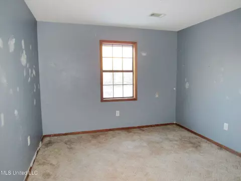 Bedroom - 475 Truslow Rd, Sarah, MS 38665 photo 2 of 3