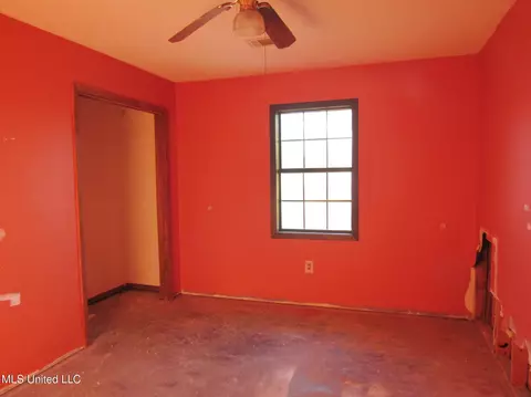 Bedroom - 475 Truslow Rd, Sarah, MS 38665 photo 1 of 3
