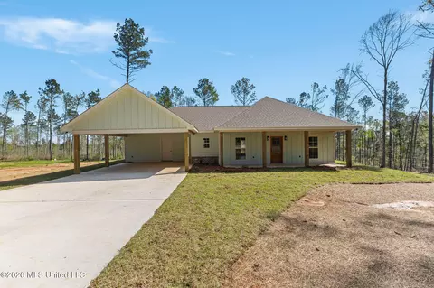 529 Shirley Sanford Rd, Seminary, MS 39479