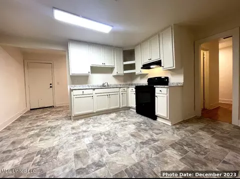 751 Woodbury Rd, Jackson, MS 39206 photo 2