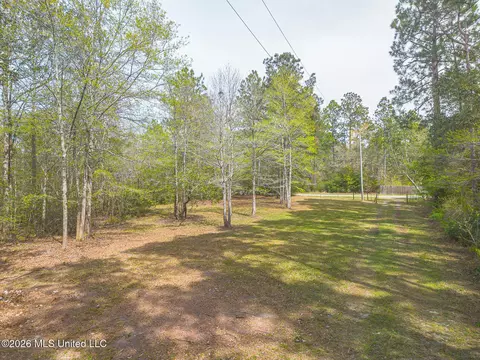15407 Old Highway 15, D'iberville, MS 39540