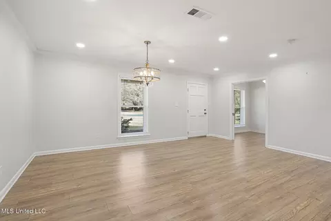 Living - 169 Shenandoah Dr, Florence, MS 39073 photo 5 of 5
