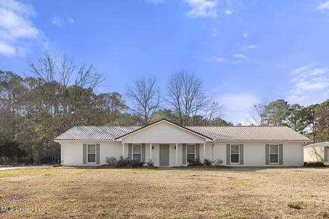 169 Shenandoah Dr, Florence, MS 39073