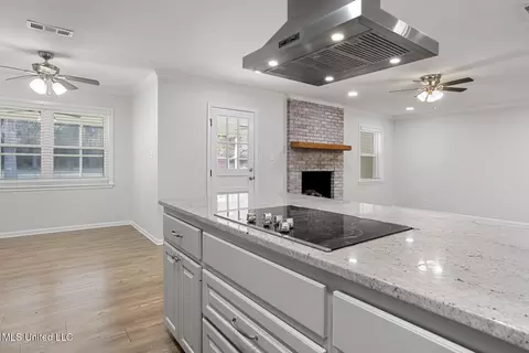 Kitchen - 169 Shenandoah Dr, Florence, MS 39073 photo 5 of 5