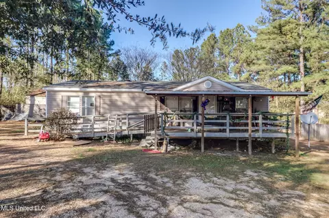20220 Gordon St, Saucier, MS 39574