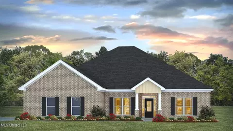 6620 Palm Pointe Dr, Ocean Springs, MS 39564