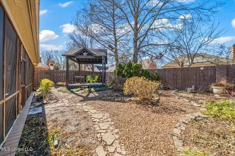 Exterior - 6705 Player Dr, Olive Branch, MS 38654 photo 7 of 10
