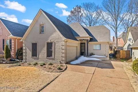 Exterior - 6705 Player Dr, Olive Branch, MS 38654 photo 3 of 10