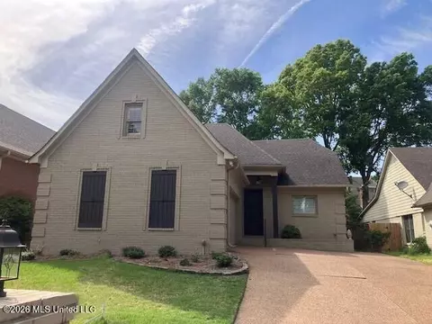 6705 Player Dr, Olive Branch, MS 38654