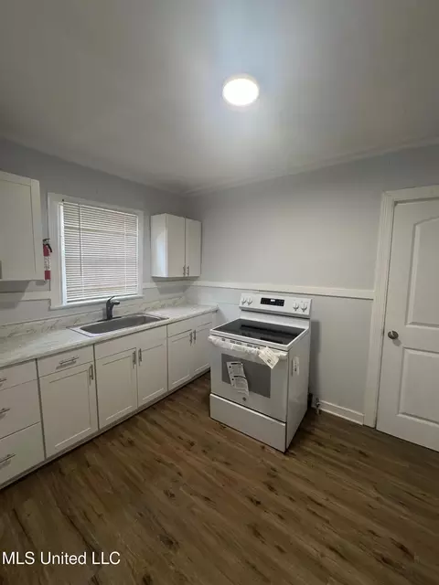 Kitchen - 1857 Westover St, Jackson, MS 39209 photo 1 of 2
