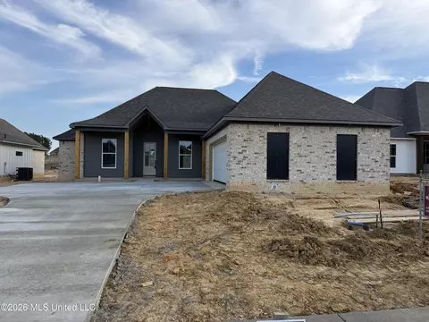 322 Tremont Dr, Florence, MS 39073