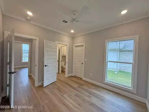 Bedroom - 322 Tremont Dr, Florence, MS 39073 photo 4 of 5