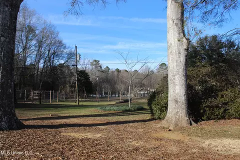 Exterior - 1135 Ward Jackson Rd, Summit, MS 39666 photo 3 of 3