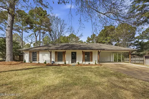 104 Willow Ct, Madison, MS 39110