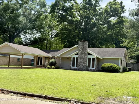 649 Old Hickory Rd, Grenada, MS 38901