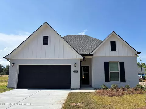 1351 Redfish Dr, Gulfport, MS 39507