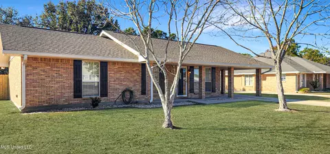 117 Spanish Cv, Waveland, MS 39576