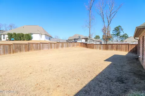 Exterior - 405 Elen Ct, Brandon, MS 39042 photo 2 of 6