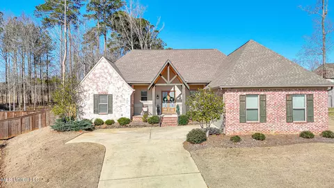 405 Elen Ct, Brandon, MS 39042
