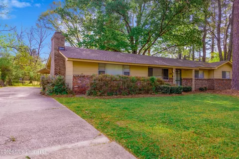 Exterior - 5804 Sedgwick Dr, Jackson, MS 39211 photo 2 of 3