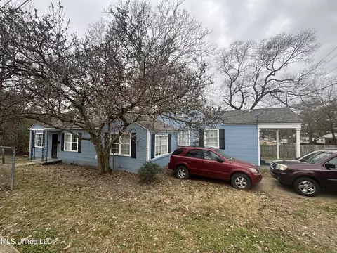 243 Mitchell Ave, Jackson, MS 39216