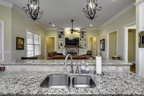 Kitchen - 158 Hampton Hills Blvd, Canton, MS 39046 photo 7 of 7