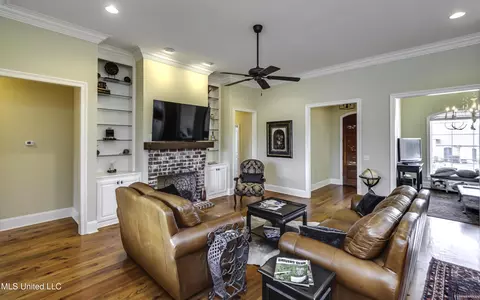 Living - 158 Hampton Hills Blvd, Canton, MS 39046 photo 5 of 7