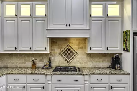Kitchen - 158 Hampton Hills Blvd, Canton, MS 39046 photo 6 of 7