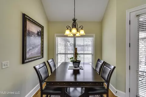 Dining - 158 Hampton Hills Blvd, Canton, MS 39046 photo 3 of 3