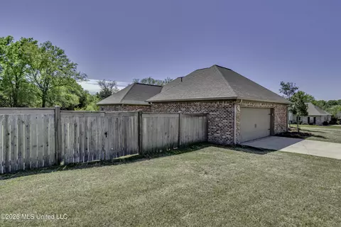 Exterior - 158 Hampton Hills Blvd, Canton, MS 39046 photo 10 of 10