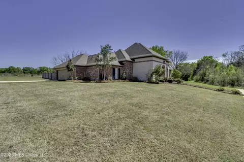 Exterior - 158 Hampton Hills Blvd, Canton, MS 39046 photo 6 of 10